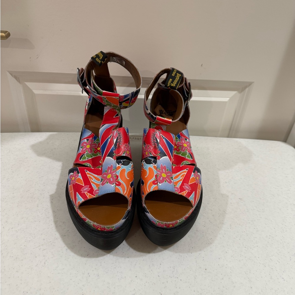 NEW Dr. Martens “ Bessie “ Leather Koi Pond Platform Sandals ~ Size 10 - Picture 12 of 16
